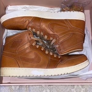 nike air jordan tan